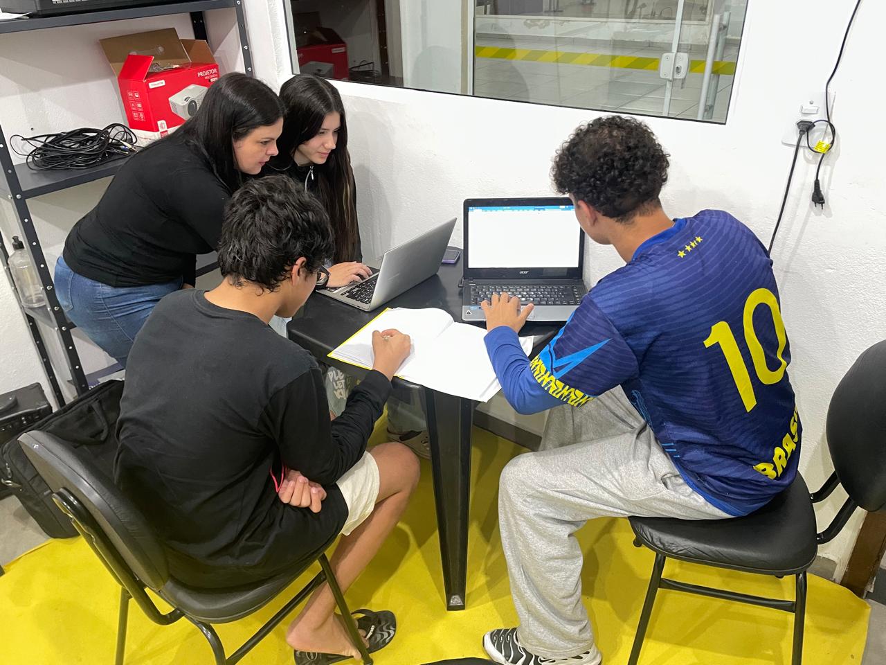 Meu Primeiro Emprego